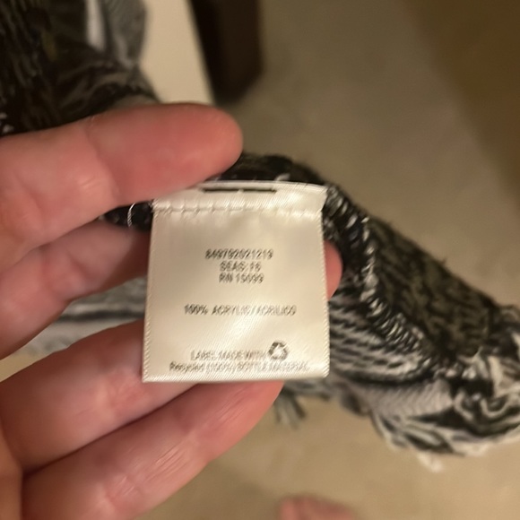 Canyon River cardigan with cool pattern, size L - Picture 5 of 7